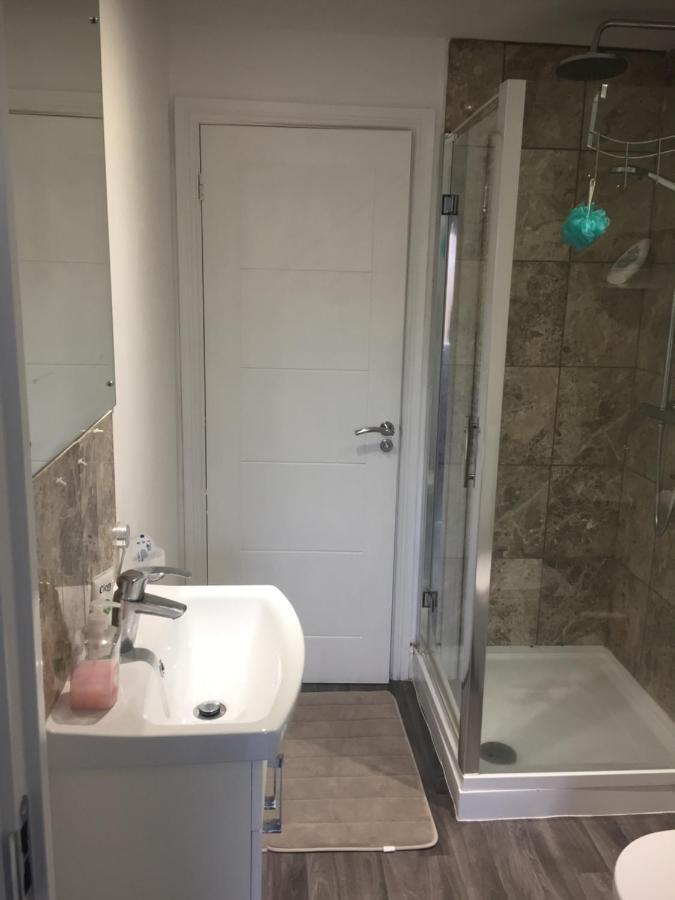 Alphalink Lodge Middlesbrough Esterno foto